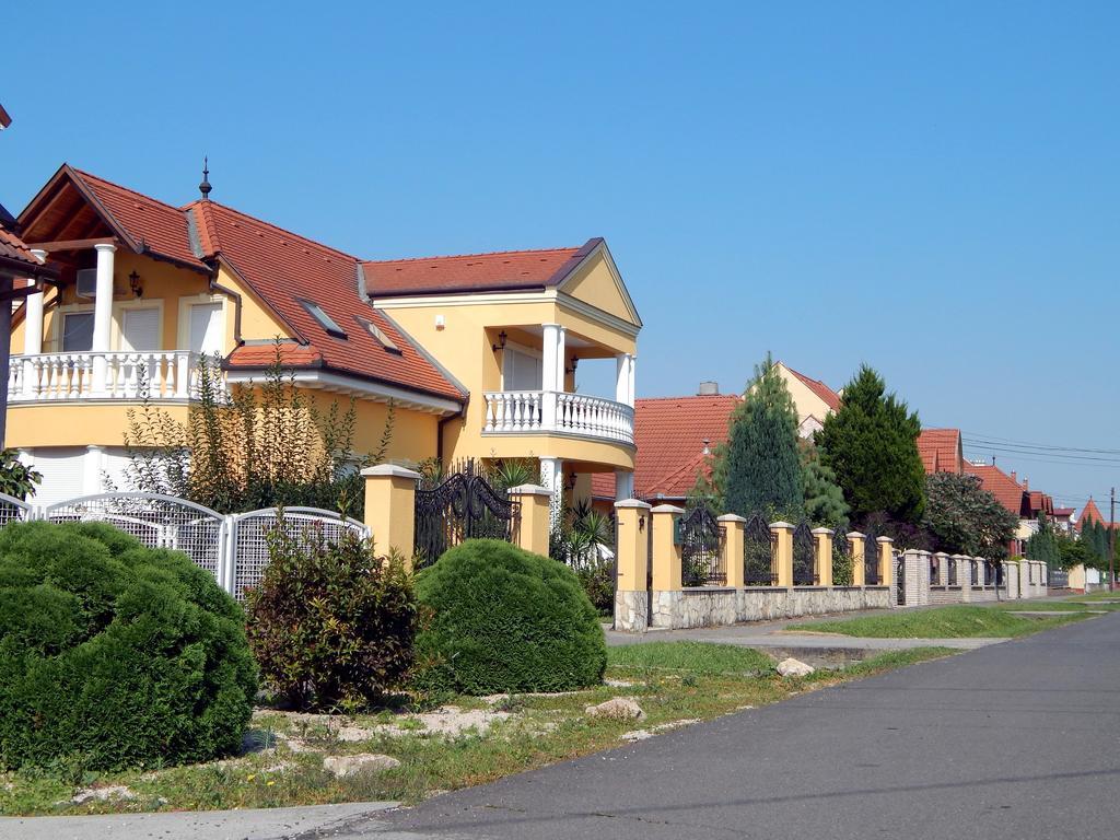 Georgina Apartman Harkány Екстериор снимка